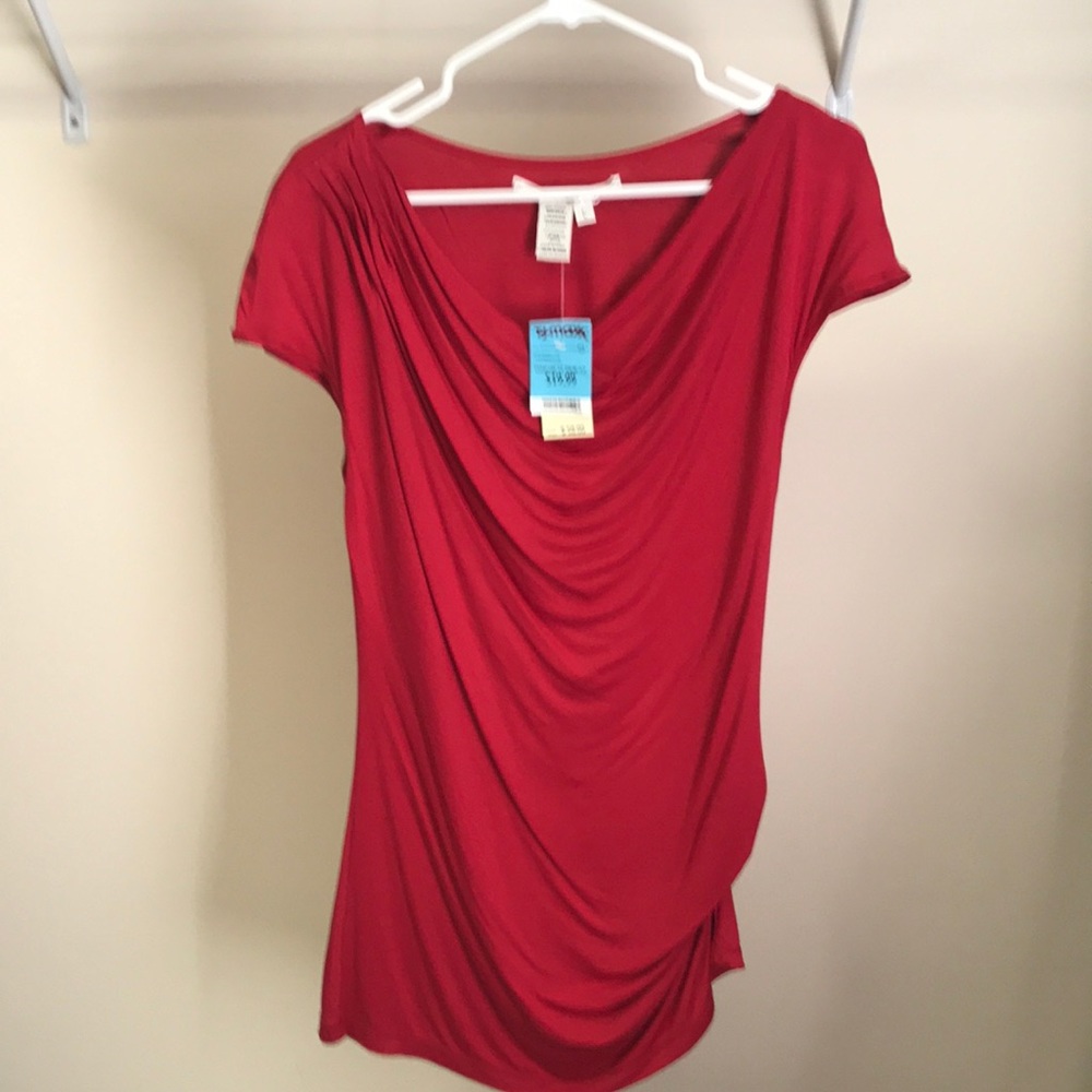 Red short sleeve top